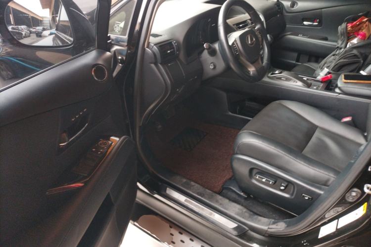 Used Lexus RX Classic 2014 270 Special Limited Edition Interior 3