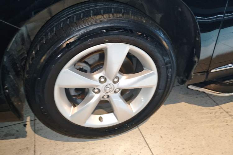 Used Lexus RX Classic 2014 270 Special Limited Edition Left Front Wheel Hub