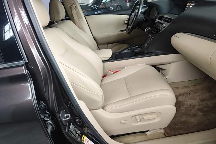 Used Lexus RX Classic 2014 270 Special Limited Edition Right Front Seat