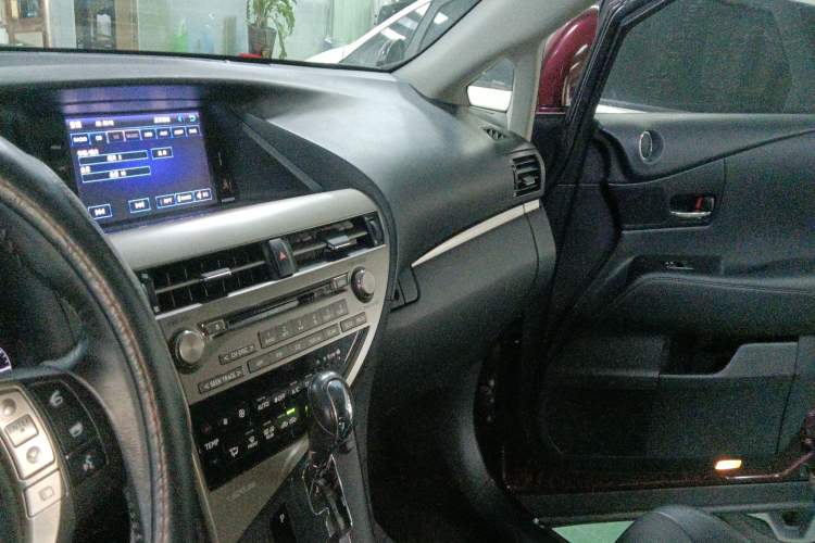 Used Lexus RX Classic 2014 270 Special Limited Edition Center Console