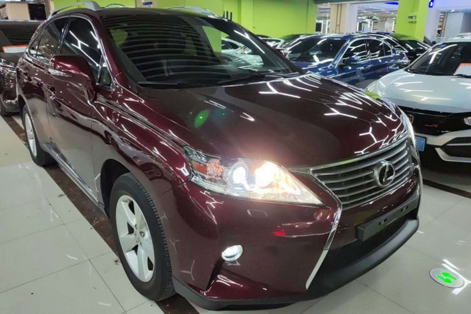 Used Lexus RX Classic 2014 270 Special Limited Edition Front Right 45 Deg