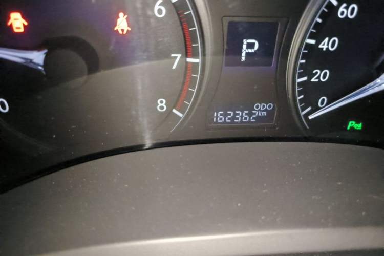 Used Lexus RX Classic 2014 270 Special Limited Edition Odometer Close Up