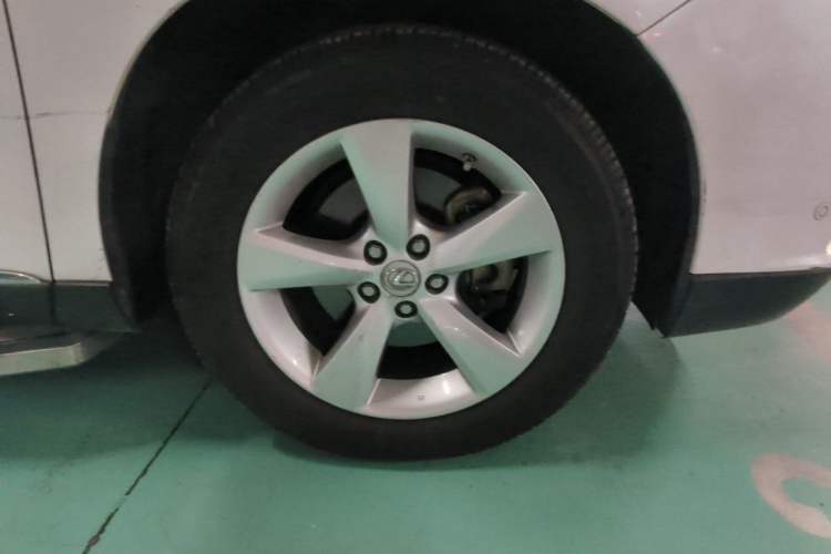 Used Lexus RX Classic 2014 270 Special Limited Edition Right Front Wheel Hub
