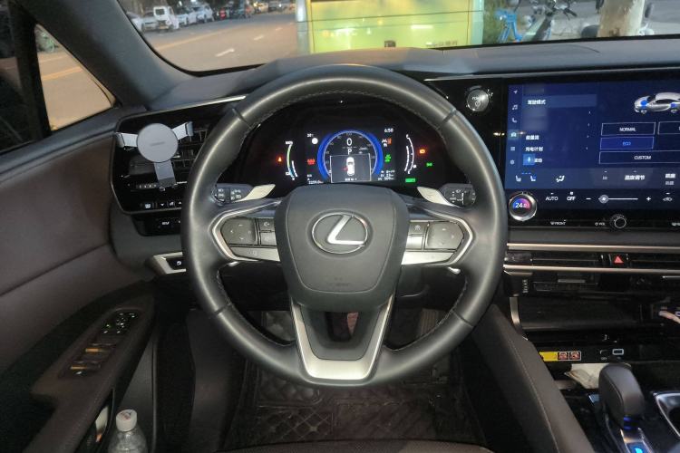 Used Lexus RX New Energy 2023 450h+ Four-Wheel Drive Enjoyment Edition Steering Wheel