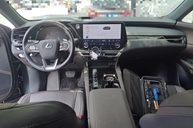 Used Lexus RX New Energy 2023 450h+ Four-Wheel Drive Enjoyment Edition Center Console