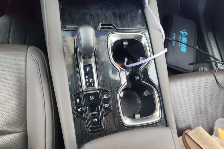 Used Lexus RX New Energy 2023 450h+ Four-Wheel Drive Enjoyment Edition Gear Lever
