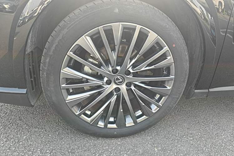 Used Lexus RX New Energy 2023 450h+ Four-Wheel Drive Enjoyment Edition Left Front Wheel Hub