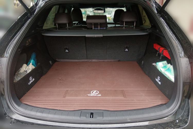 Used Lexus RX New Energy 2023 450h+ Four-Wheel Drive Enjoyment Edition Trunk