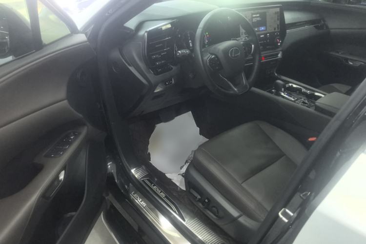 Used Lexus RX New Energy 2023 450h+ Four-Wheel Drive Enjoyment Edition Driver Seat