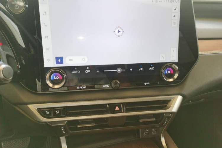 Used Lexus RX New Energy 2023 450h+ Four-Wheel Drive Enjoyment Edition Audio And AC Panel