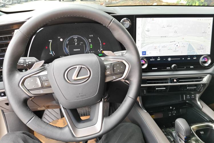 Used Lexus RX New Energy 2023 450h+ Four-Wheel Drive Enjoyment Edition Center Console