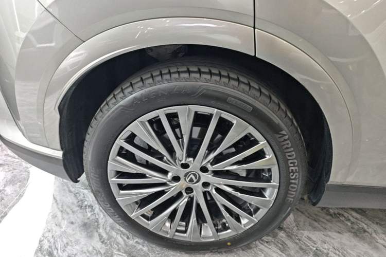 Used Lexus RX New Energy 2023 450h+ Four-Wheel Drive Enjoyment Edition Exterior 5