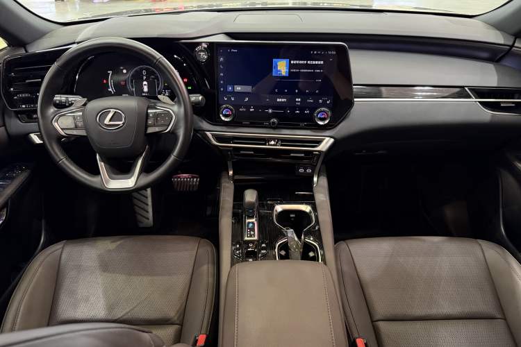 Used Lexus RX New Energy 2023 450h+ Four-Wheel Drive Enjoyment Edition Interior 1
