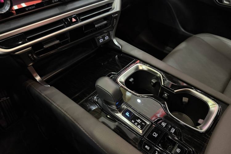 Used Lexus RX New Energy 2023 450h+ Four-Wheel Drive Enjoyment Edition Interior 4