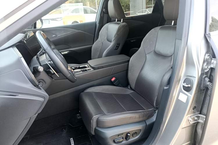 Used Lexus RX New Energy 2023 450h+ Four-Wheel Drive Enjoyment Edition Left Front Seat