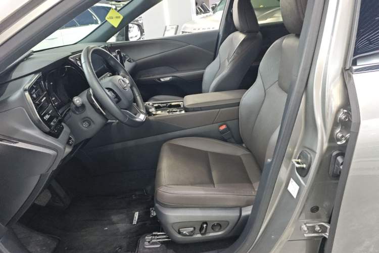 Used Lexus RX New Energy 2023 450h+ Four-Wheel Drive Enjoyment Edition Left Front Seat