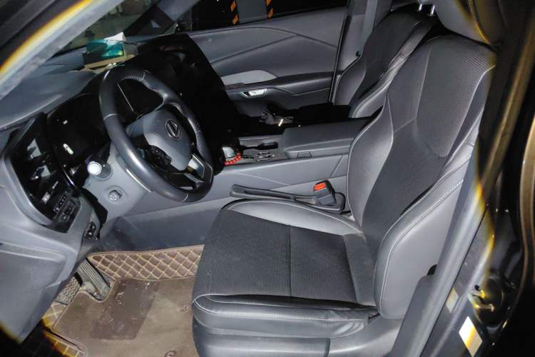 Used Lexus RX New Energy 2023 450h+ Four-Wheel Drive Enjoyment Edition Left Front Seat