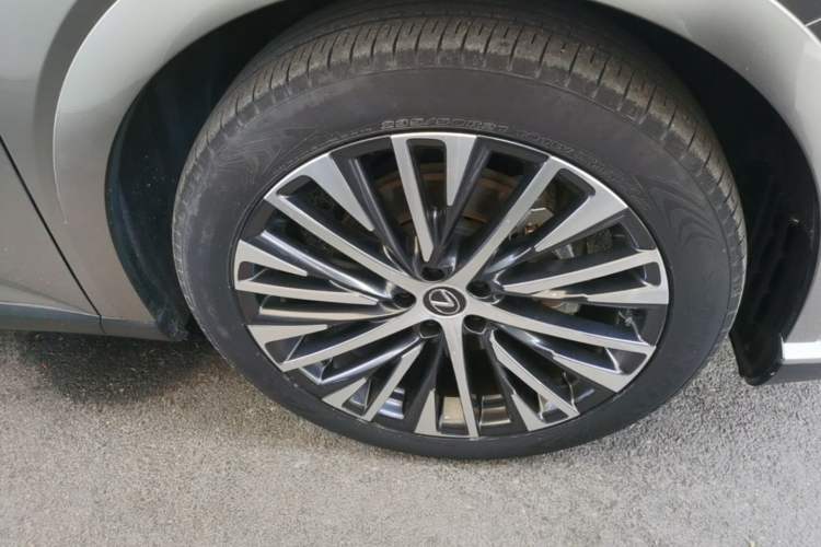 Used Lexus RX New Energy 2023 450h+ Four-Wheel Drive Enjoyment Edition Right Front Wheel Hub