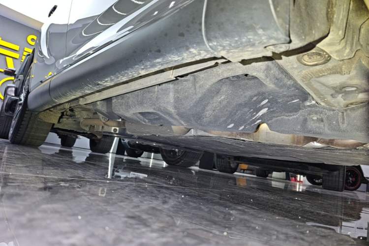 Used Lexus RX New Energy 2023 450h+ Four-Wheel Drive Enjoyment Edition Right Side Sill