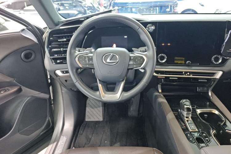 Used Lexus RX New Energy 2023 450h+ Four-Wheel Drive Enjoyment Edition Steering Wheel