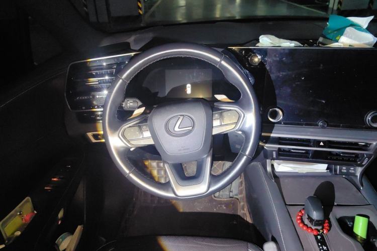 Used Lexus RX New Energy 2023 450h+ Four-Wheel Drive Enjoyment Edition Steering Wheel