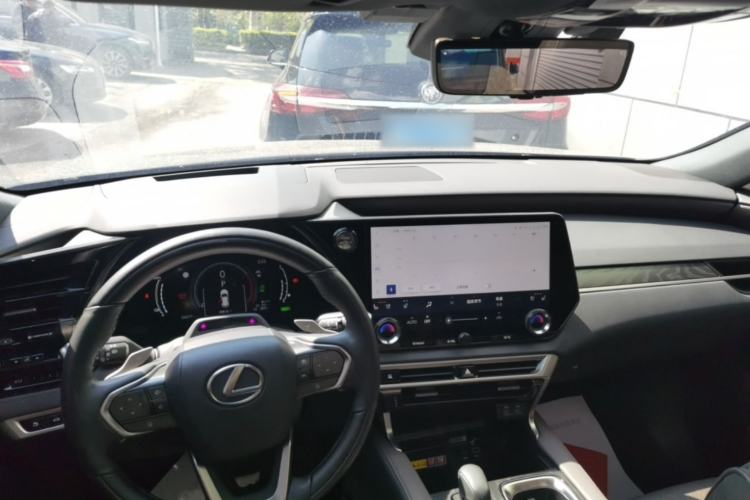 Used Lexus RX New Energy 2023 450h+ Four-Wheel Drive Enjoyment Edition Center Console