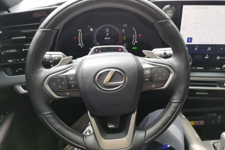 Used Lexus RX New Energy 2023 450h+ Four-Wheel Drive Enjoyment Edition Steering Wheel