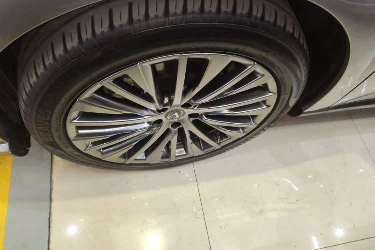 Used Lexus RX New Energy 2023 450h+ Four-Wheel Drive Enjoyment Edition Left Front Wheel Hub
