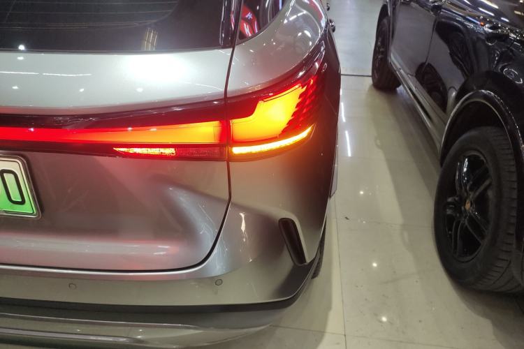 Used Lexus RX New Energy 2023 450h+ Four-Wheel Drive Enjoyment Edition Right Rear Taillight