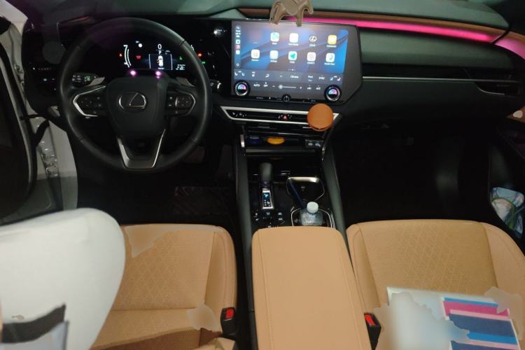 Used Lexus RX New Energy 2023 450h+ Four-Wheel Drive Enjoyment Edition Center Console