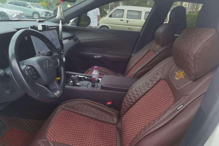 Used Lexus RX New Energy 2023 450h+ Four-Wheel Drive Enjoyment Edition Left Front Seat