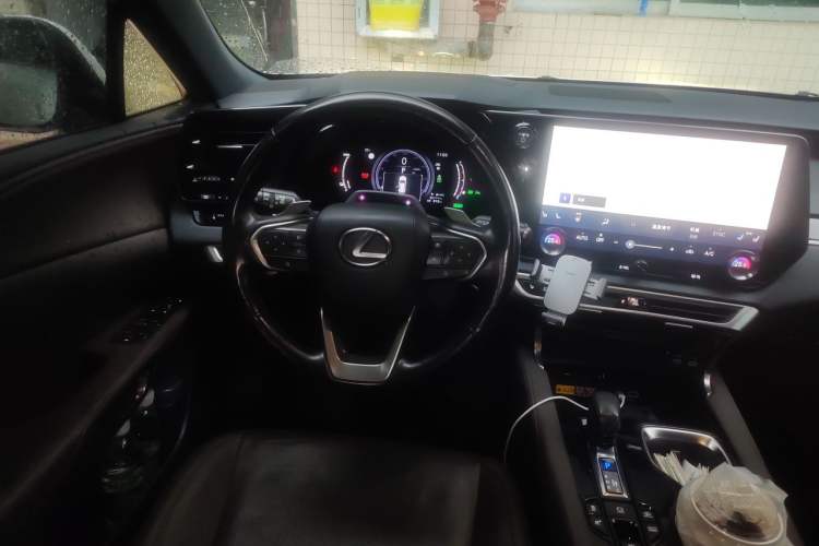 Used Lexus RX New Energy 2023 450h+ Four-Wheel Drive Enjoyment Edition Steering Wheel