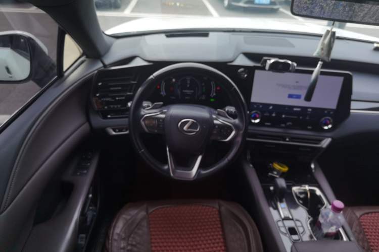 Used Lexus RX New Energy 2023 450h+ Four-Wheel Drive Enjoyment Edition Steering Wheel