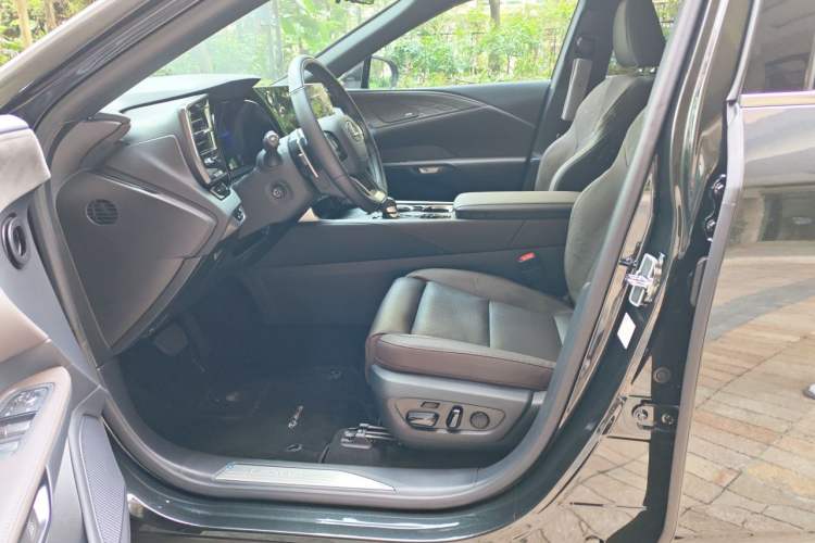 Used Lexus RX New Energy 2025 450h+ Four-Wheel Drive Comfort Edition Left Front Seat