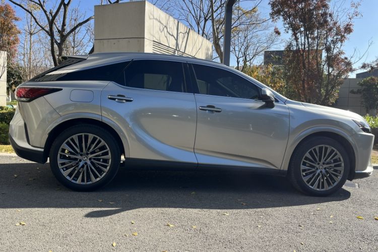Used Lexus RX New Energy 2025 450h+ Four-Wheel Drive Comfort Edition Exterior 4