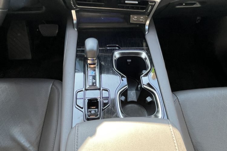Used Lexus RX New Energy 2025 450h+ Four-Wheel Drive Comfort Edition Interior 3