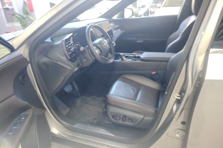 Used Lexus RX New Energy 2025 450h+ Four-Wheel Drive Comfort Edition Left Front Seat