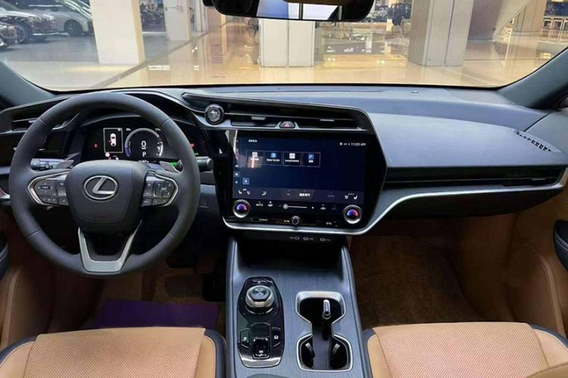 Used Lexus RZ 2023 450e All-Wheel Drive Luxury Edition Interior 5