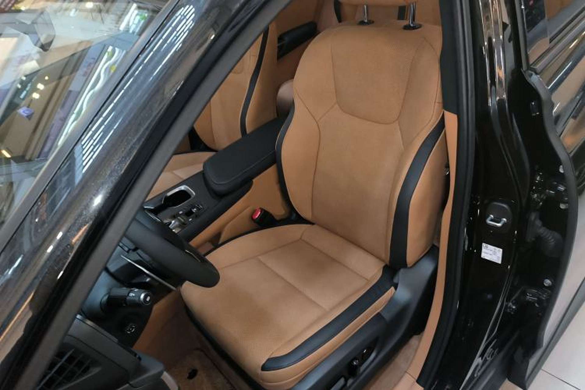 Used Lexus RZ 2023 450e All-Wheel Drive Luxury Edition Left Front Seat