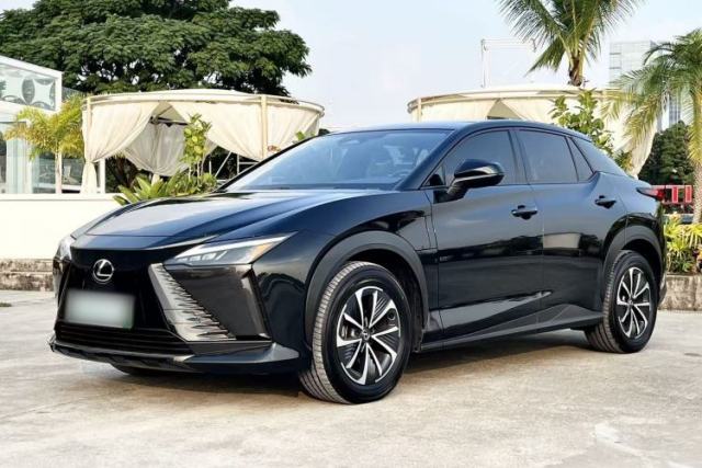 Used Lexus RZ 2023 450e All-Wheel Drive Luxury Edition