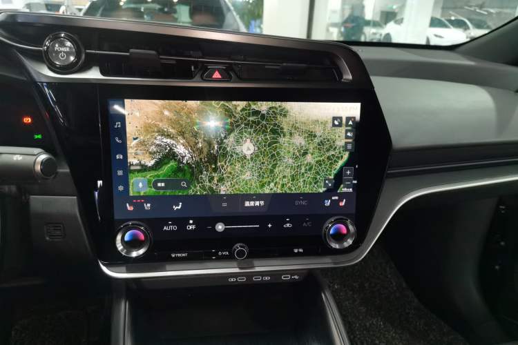 Used Lexus RZ 2023 450e All-Wheel Drive Luxury Edition Audio And AC Panel