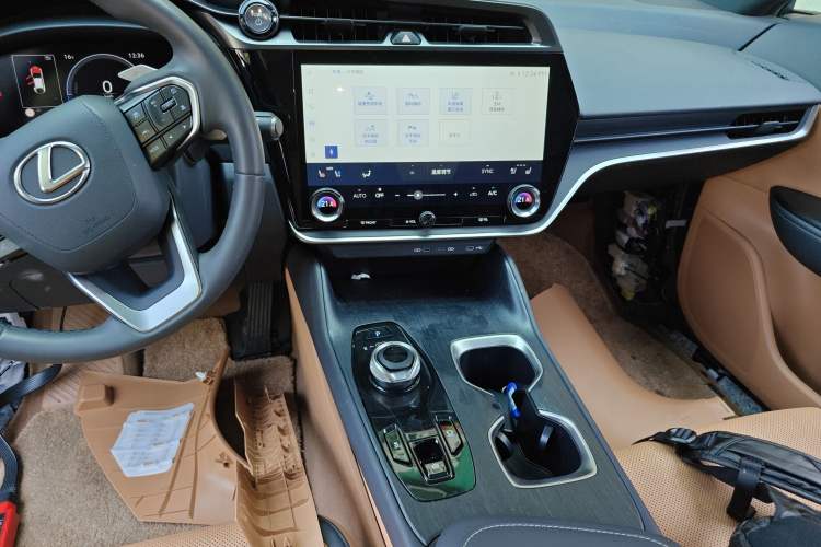 Used Lexus RZ 2023 450e All-Wheel-Drive Long-Range Version Audio And AC Panel