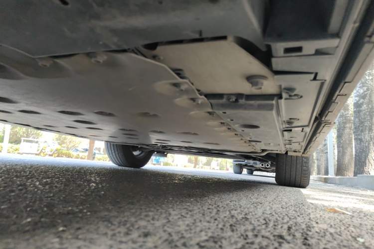 Used Lexus RZ 2023 450e All-Wheel Drive Luxury Edition Chassis Rear Right