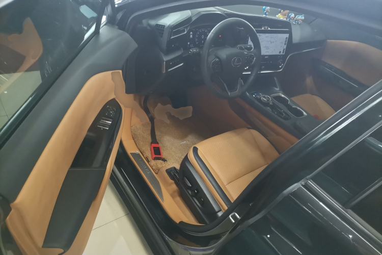 Used Lexus RZ 2023 450e All-Wheel Drive Luxury Edition Driver Seat