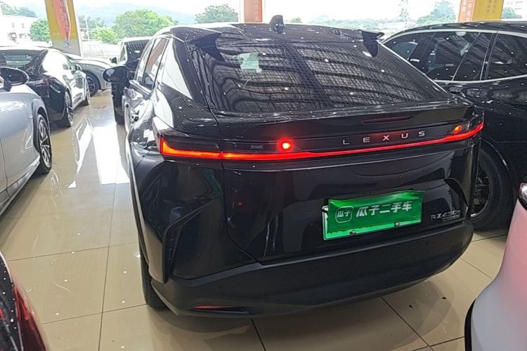 Used Lexus RZ 2023 450e All-Wheel Drive Luxury Edition Exterior 2