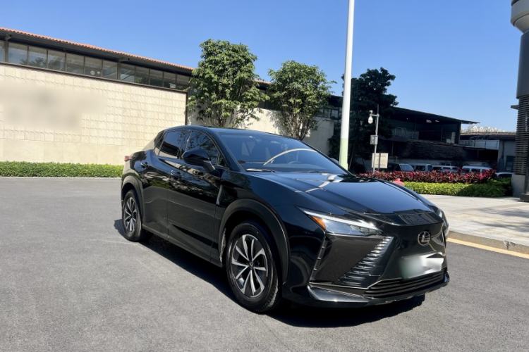 Used Lexus RZ 2023 450e All-Wheel Drive Luxury Edition Exterior 3