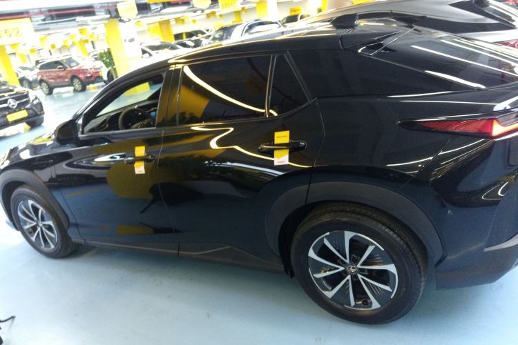Used Lexus RZ 2023 450e All-Wheel Drive Luxury Edition Exterior 3
