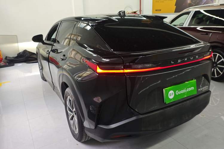Used Lexus RZ 2023 450e All-Wheel Drive Luxury Edition Exterior 3