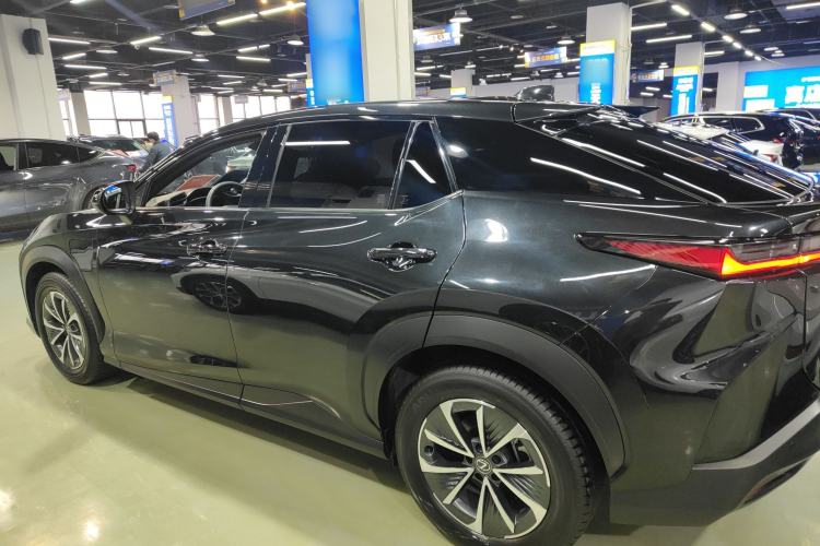 Used Lexus RZ 2023 450e All-Wheel Drive Luxury Edition Exterior 3
