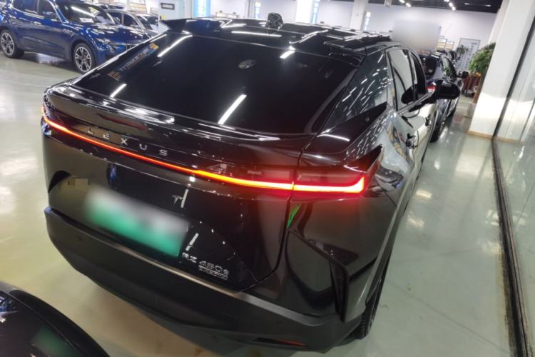 Used Lexus RZ 2023 450e All-Wheel Drive Luxury Edition Exterior 5